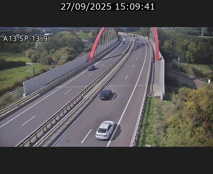<h2>Traffic live webcam Luxembourg Kayl - A13 direction Esch-sur-Alzette/Luxembourg-ville - BK 13.9</h2>