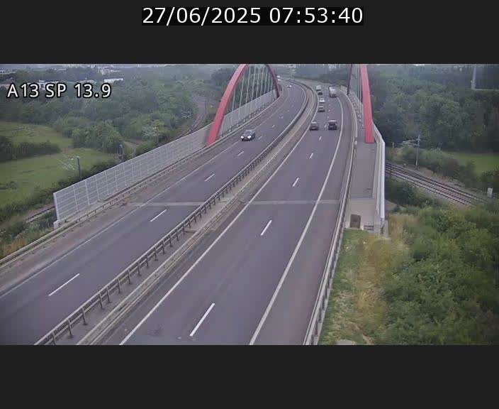 <h2>Traffic live webcam Luxembourg Kayl - A13 direction Esch-sur-Alzette/Luxembourg-ville - BK 13.9</h2>