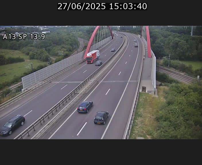<h2>Traffic live webcam Luxembourg Kayl - A13 direction Esch-sur-Alzette/Luxembourg-ville - BK 13.9</h2>