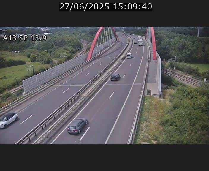 <h2>Traffic live webcam Luxembourg Kayl - A13 direction Esch-sur-Alzette/Luxembourg-ville - BK 13.9</h2>