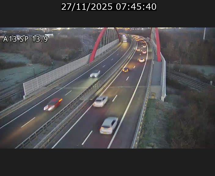 <h2>Traffic live webcam Luxembourg Kayl - A13 direction Esch-sur-Alzette/Luxembourg-ville - BK 13.9</h2>