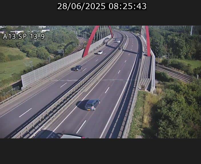 <h2>Traffic live webcam Luxembourg Kayl - A13 direction Esch-sur-Alzette/Luxembourg-ville - BK 13.9</h2>