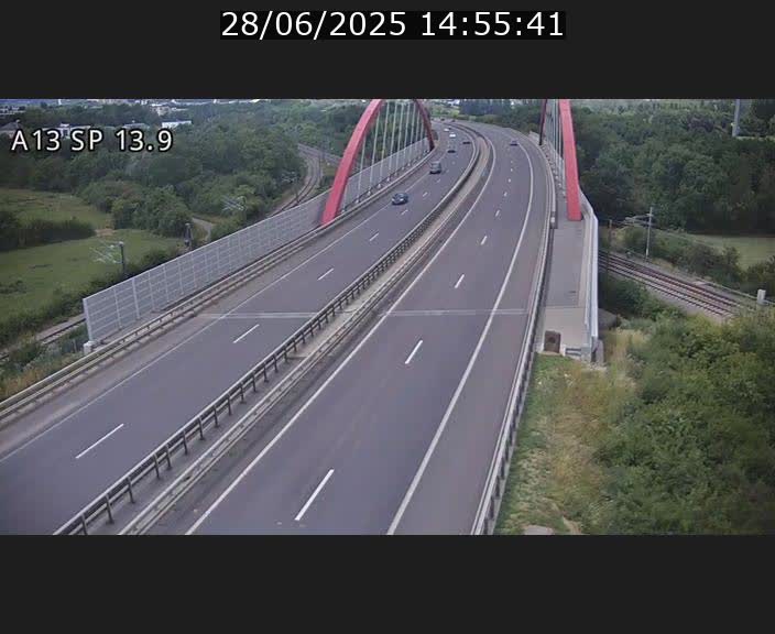<h2>Traffic live webcam Luxembourg Kayl - A13 direction Esch-sur-Alzette/Luxembourg-ville - BK 13.9</h2>