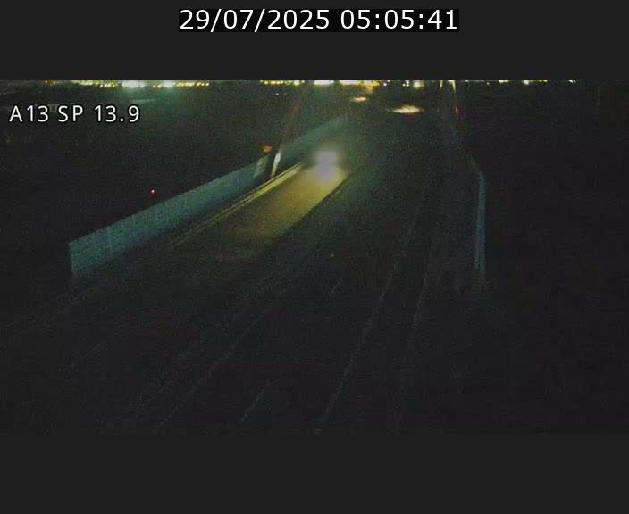 <h2>Traffic live webcam Luxembourg Kayl - A13 direction Esch-sur-Alzette/Luxembourg-ville - BK 13.9</h2>