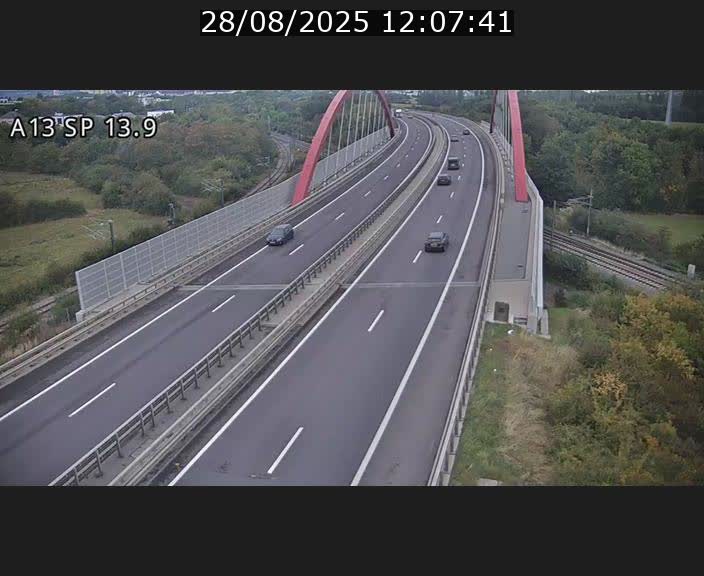 <h2>Traffic live webcam Luxembourg Kayl - A13 direction Esch-sur-Alzette/Luxembourg-ville - BK 13.9</h2>