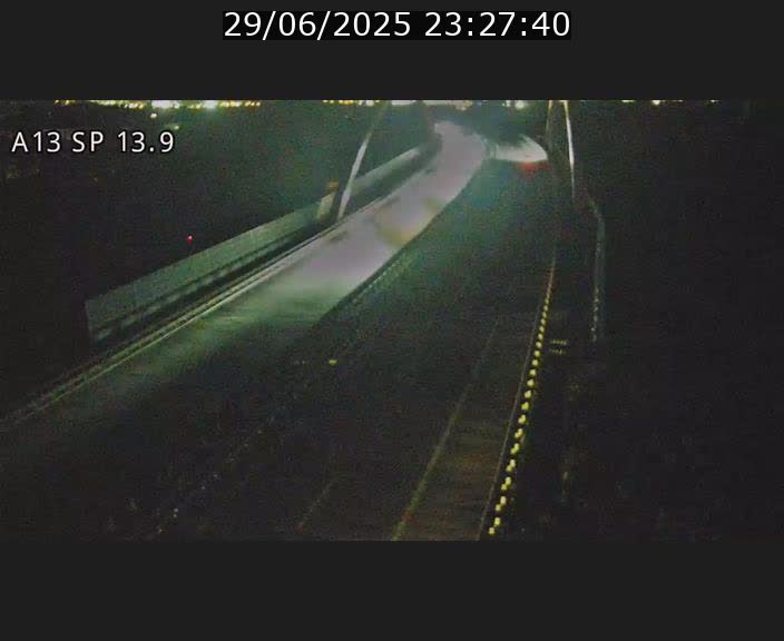 <h2>Traffic live webcam Luxembourg Kayl - A13 direction Esch-sur-Alzette/Luxembourg-ville - BK 13.9</h2>