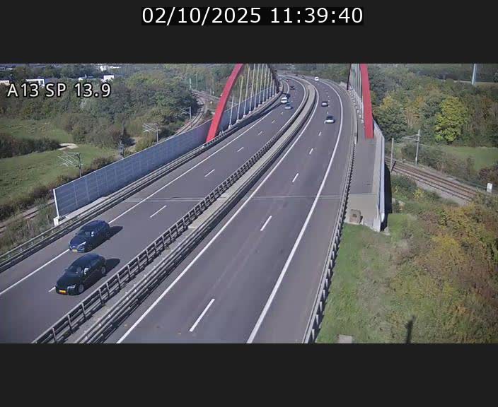 <h2>Traffic live webcam Luxembourg Kayl - A13 direction Esch-sur-Alzette/Luxembourg-ville - BK 13.9</h2>