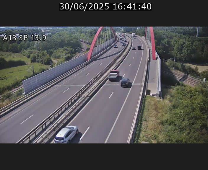 <h2>Traffic live webcam Luxembourg Kayl - A13 direction Esch-sur-Alzette/Luxembourg-ville - BK 13.9</h2>