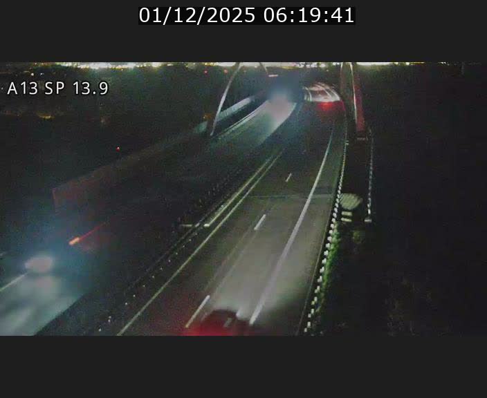 <h2>Traffic live webcam Luxembourg Kayl - A13 direction Esch-sur-Alzette/Luxembourg-ville - BK 13.9</h2>