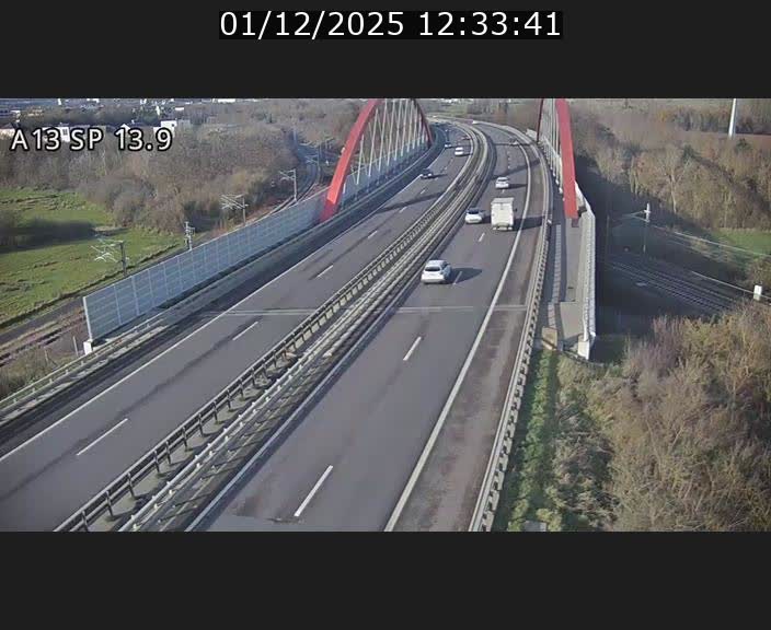 <h2>Traffic live webcam Luxembourg Kayl - A13 direction Esch-sur-Alzette/Luxembourg-ville - BK 13.9</h2>