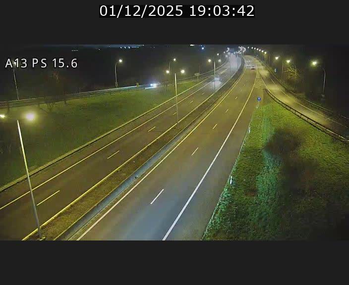 <h2>Traffic live webcam Luxembourg Kayl - A13 direction Dudelange - BK 15.6</h2>