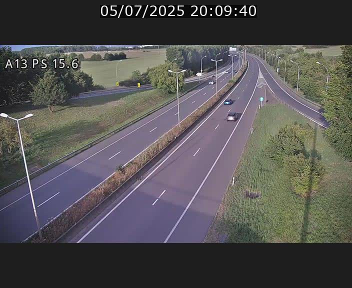 <h2>Traffic live webcam Luxembourg Kayl - A13 direction Dudelange - BK 15.6</h2>