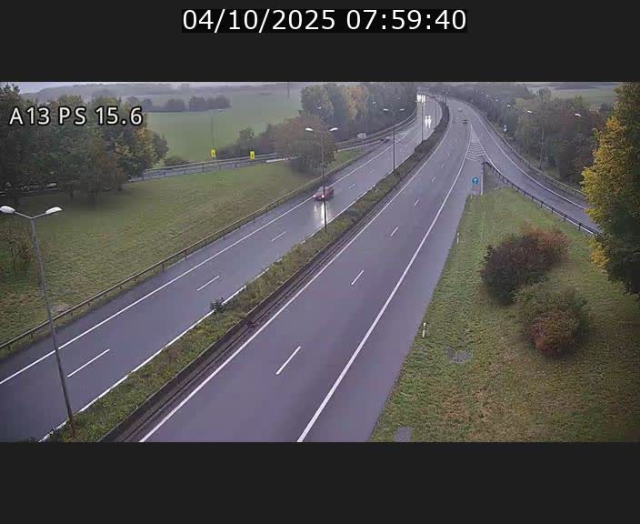 <h2>Traffic live webcam Luxembourg Kayl - A13 direction Dudelange - BK 15.6</h2>