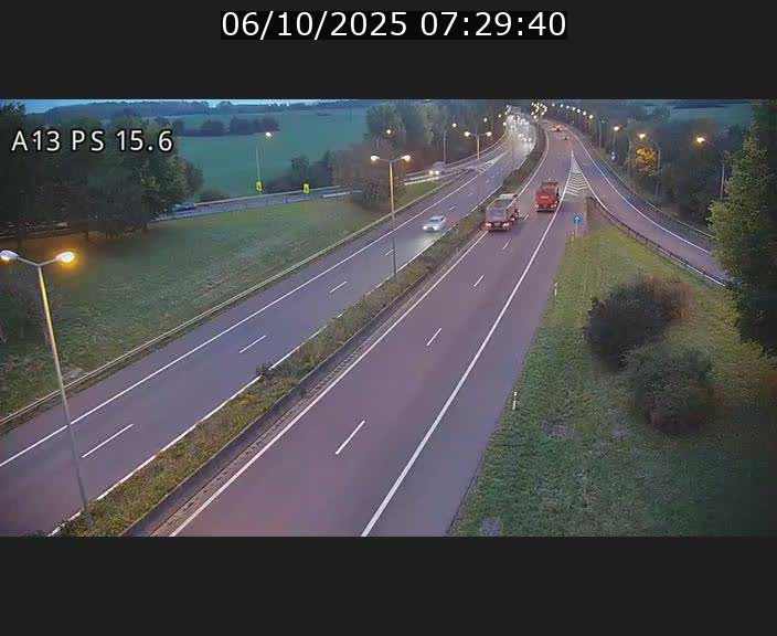 <h2>Traffic live webcam Luxembourg Kayl - A13 direction Dudelange - BK 15.6</h2>