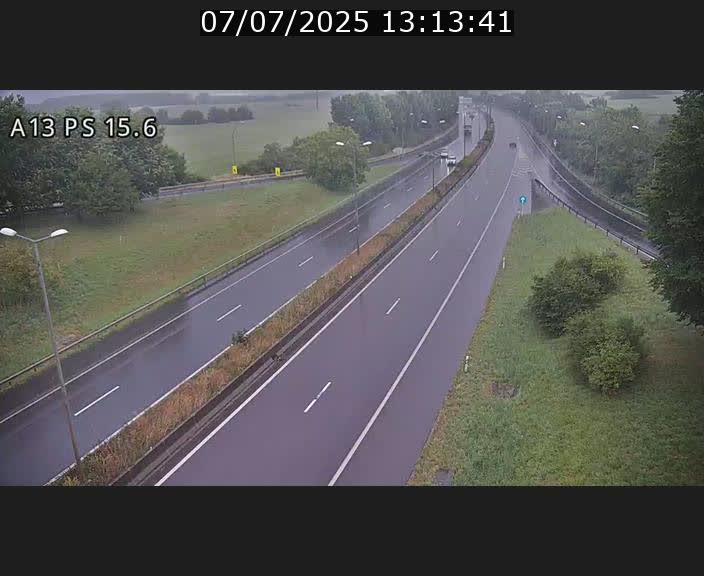 <h2>Traffic live webcam Luxembourg Kayl - A13 direction Dudelange - BK 15.6</h2>