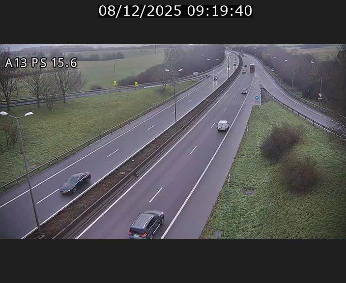 <h2>Traffic live webcam Luxembourg Kayl - A13 direction Dudelange - BK 15.6</h2>