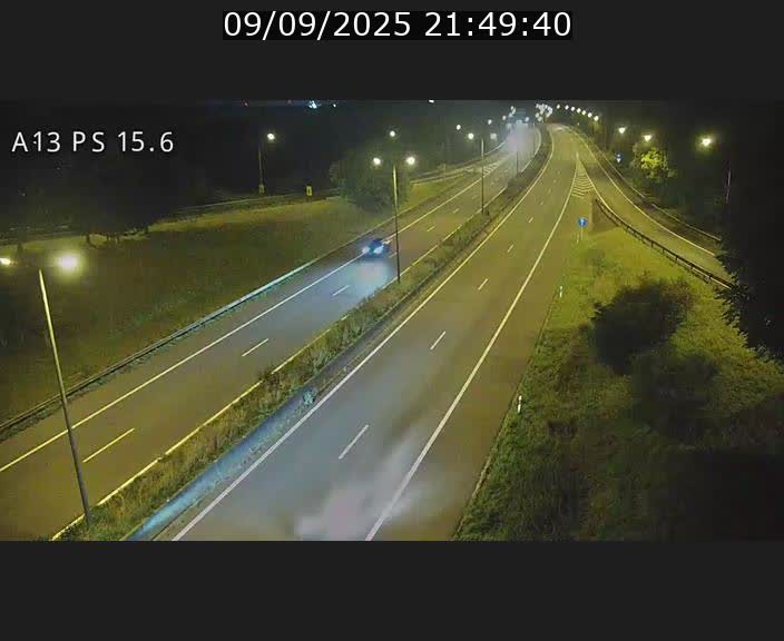 <h2>Traffic live webcam Luxembourg Kayl - A13 direction Dudelange - BK 15.6</h2>