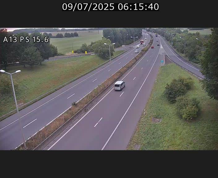 <h2>Traffic live webcam Luxembourg Kayl - A13 direction Dudelange - BK 15.6</h2>