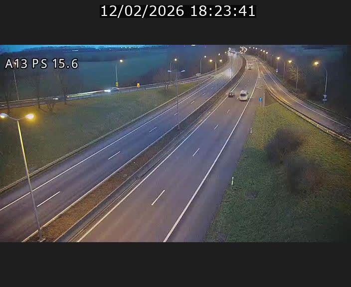 <h2>Traffic live webcam Luxembourg Kayl - A13 direction Dudelange - BK 15.6</h2>