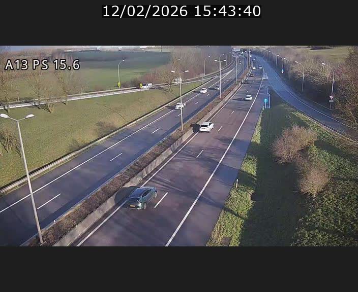 <h2>Traffic live webcam Luxembourg Kayl - A13 direction Dudelange - BK 15.6</h2>