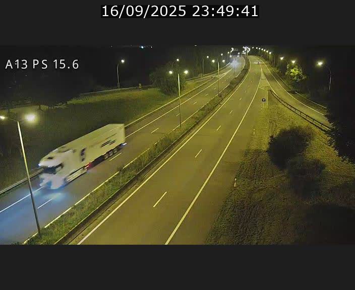 <h2>Traffic live webcam Luxembourg Kayl - A13 direction Dudelange - BK 15.6</h2>