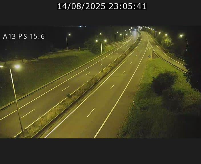<h2>Traffic live webcam Luxembourg Kayl - A13 direction Dudelange - BK 15.6</h2>