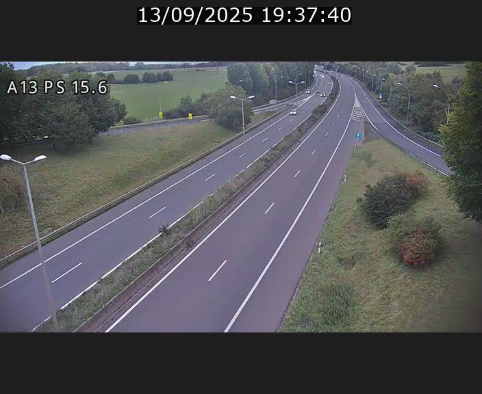 <h2>Traffic live webcam Luxembourg Kayl - A13 direction Dudelange - BK 15.6</h2>