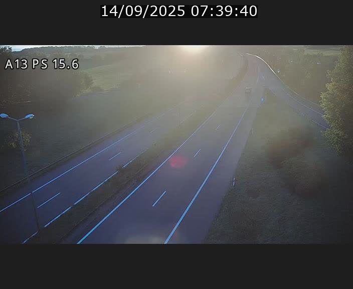 <h2>Traffic live webcam Luxembourg Kayl - A13 direction Dudelange - BK 15.6</h2>