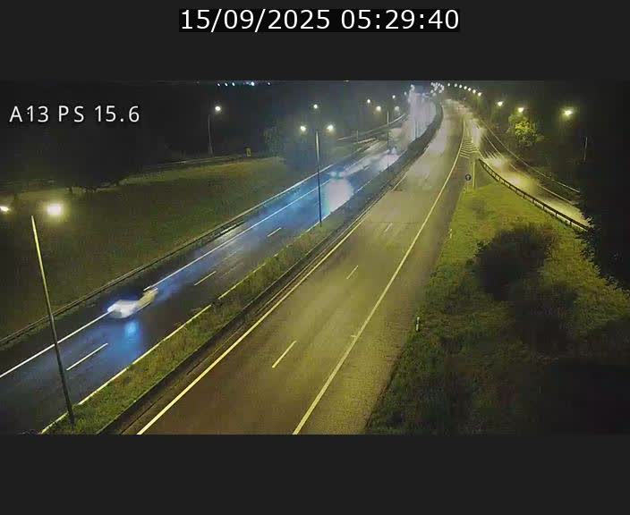 <h2>Traffic live webcam Luxembourg Kayl - A13 direction Dudelange - BK 15.6</h2>
