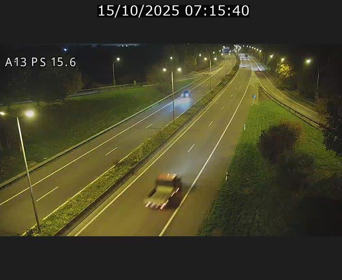 <h2>Traffic live webcam Luxembourg Kayl - A13 direction Dudelange - BK 15.6</h2>