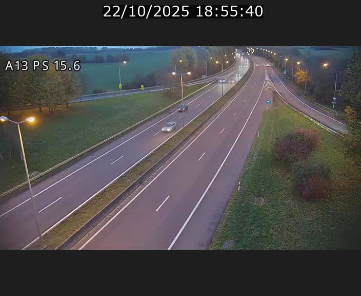 <h2>Traffic live webcam Luxembourg Kayl - A13 direction Dudelange - BK 15.6</h2>