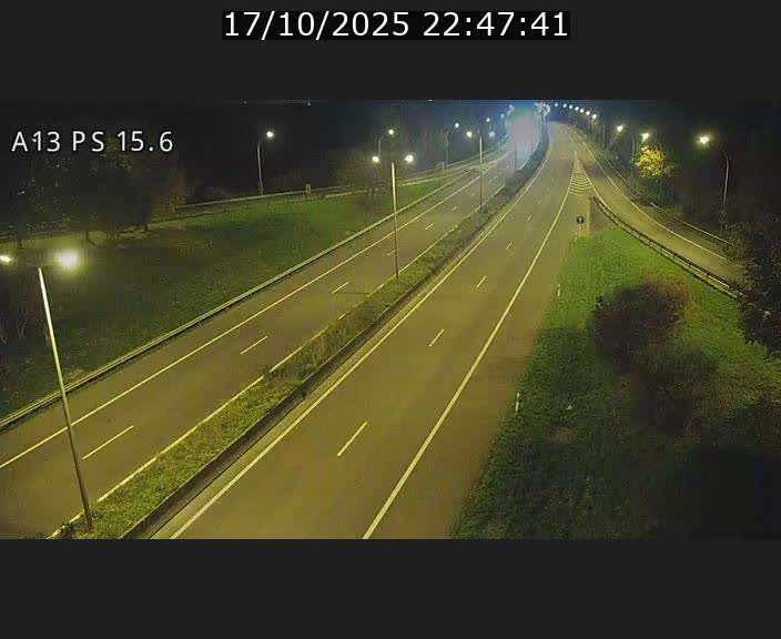 <h2>Traffic live webcam Luxembourg Kayl - A13 direction Dudelange - BK 15.6</h2>