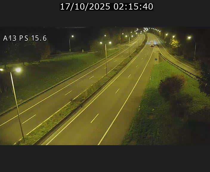 <h2>Traffic live webcam Luxembourg Kayl - A13 direction Dudelange - BK 15.6</h2>