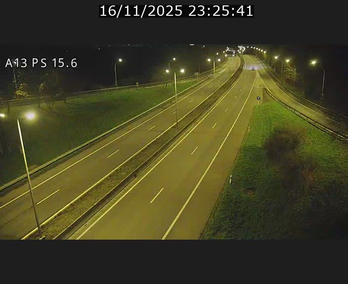 <h2>Traffic live webcam Luxembourg Kayl - A13 direction Dudelange - BK 15.6</h2>