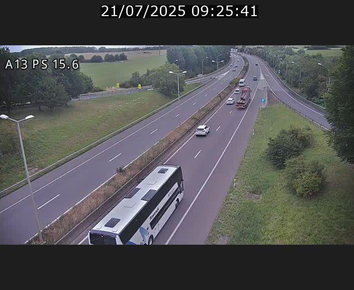 <h2>Traffic live webcam Luxembourg Kayl - A13 direction Dudelange - BK 15.6</h2>