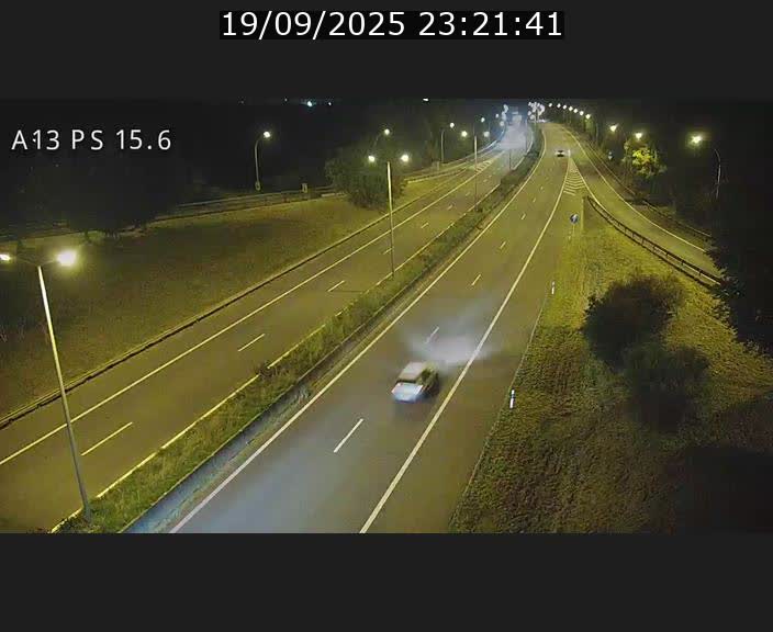 <h2>Traffic live webcam Luxembourg Kayl - A13 direction Dudelange - BK 15.6</h2>