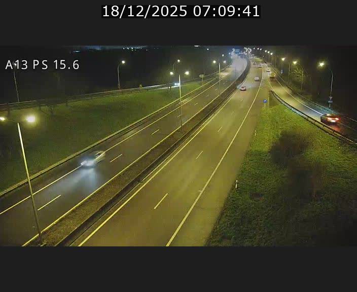 <h2>Traffic live webcam Luxembourg Kayl - A13 direction Dudelange - BK 15.6</h2>