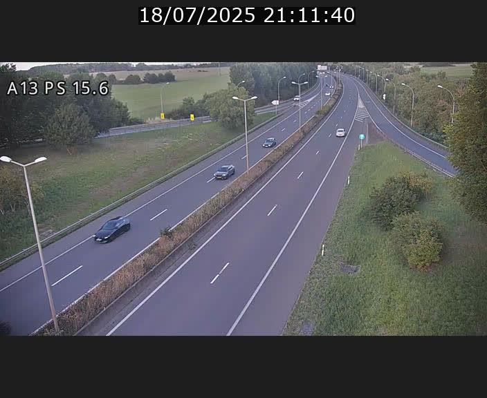 <h2>Traffic live webcam Luxembourg Kayl - A13 direction Dudelange - BK 15.6</h2>