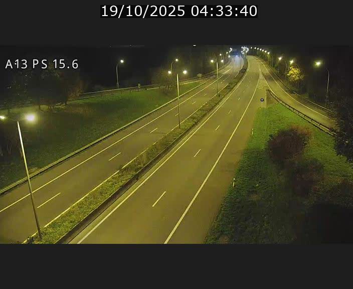 <h2>Traffic live webcam Luxembourg Kayl - A13 direction Dudelange - BK 15.6</h2>