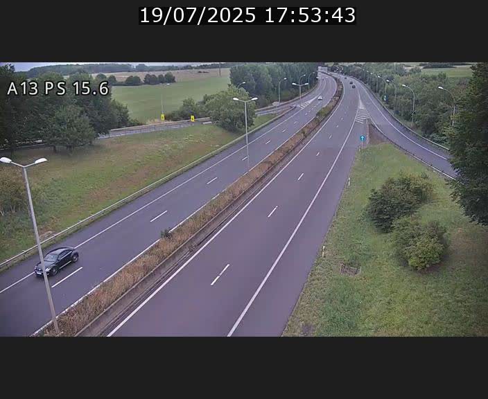 <h2>Traffic live webcam Luxembourg Kayl - A13 direction Dudelange - BK 15.6</h2>