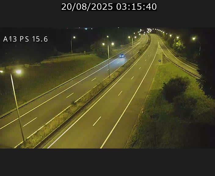 <h2>Traffic live webcam Luxembourg Kayl - A13 direction Dudelange - BK 15.6</h2>