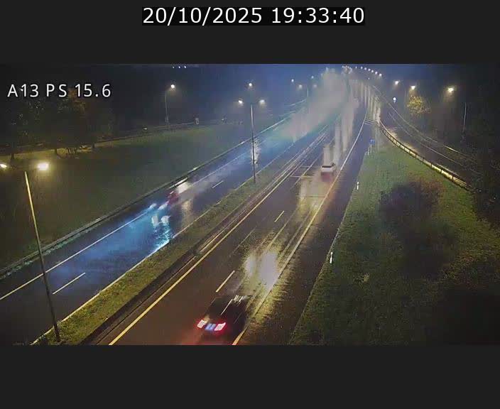 <h2>Traffic live webcam Luxembourg Kayl - A13 direction Dudelange - BK 15.6</h2>