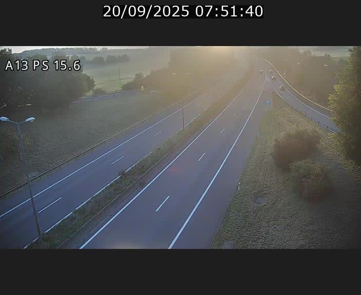 <h2>Traffic live webcam Luxembourg Kayl - A13 direction Dudelange - BK 15.6</h2>