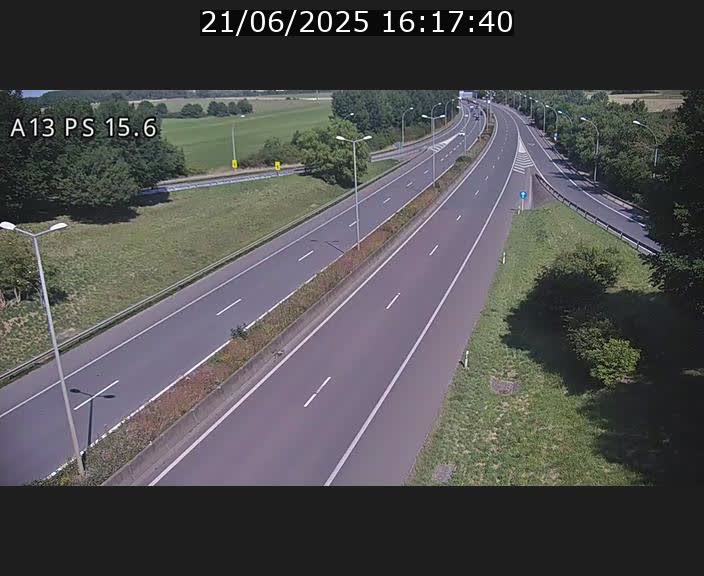 <h2>Traffic live webcam Luxembourg Kayl - A13 direction Dudelange - BK 15.6</h2>