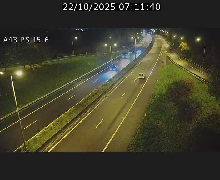 <h2>Traffic live webcam Luxembourg Kayl - A13 direction Dudelange - BK 15.6</h2>