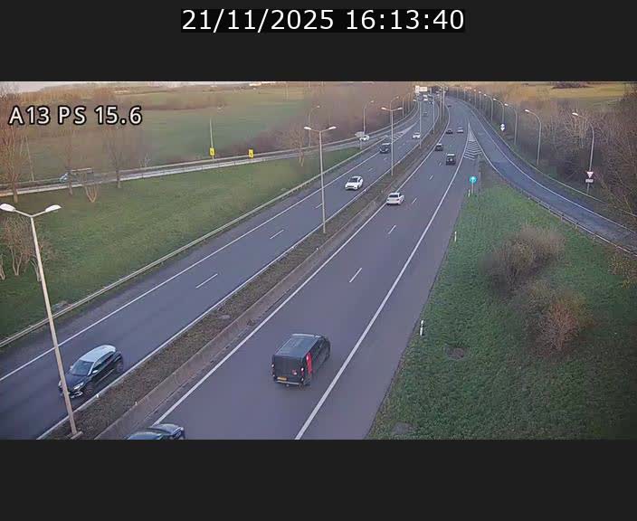 <h2>Traffic live webcam Luxembourg Kayl - A13 direction Dudelange - BK 15.6</h2>