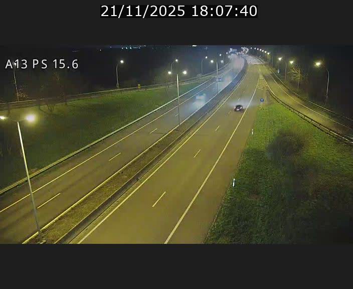 <h2>Traffic live webcam Luxembourg Kayl - A13 direction Dudelange - BK 15.6</h2>
