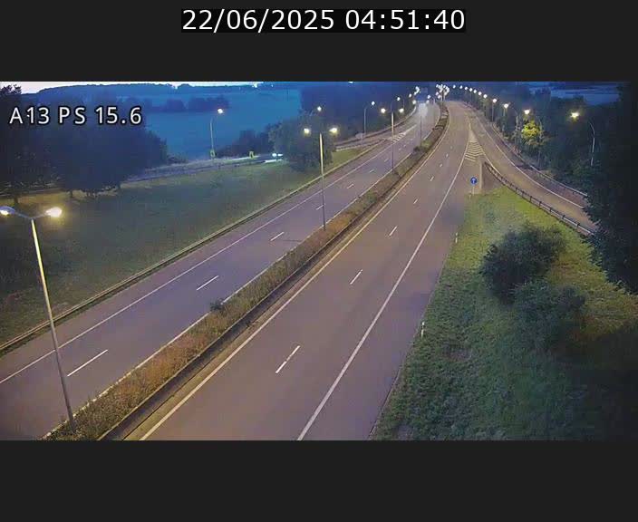 <h2>Traffic live webcam Luxembourg Kayl - A13 direction Dudelange - BK 15.6</h2>