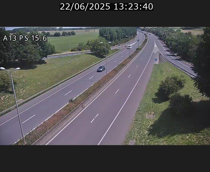 <h2>Traffic live webcam Luxembourg Kayl - A13 direction Dudelange - BK 15.6</h2>