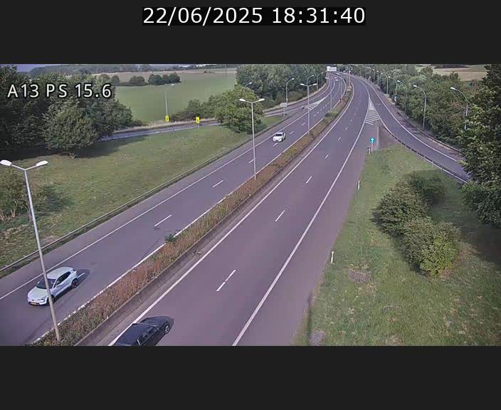 <h2>Traffic live webcam Luxembourg Kayl - A13 direction Dudelange - BK 15.6</h2>